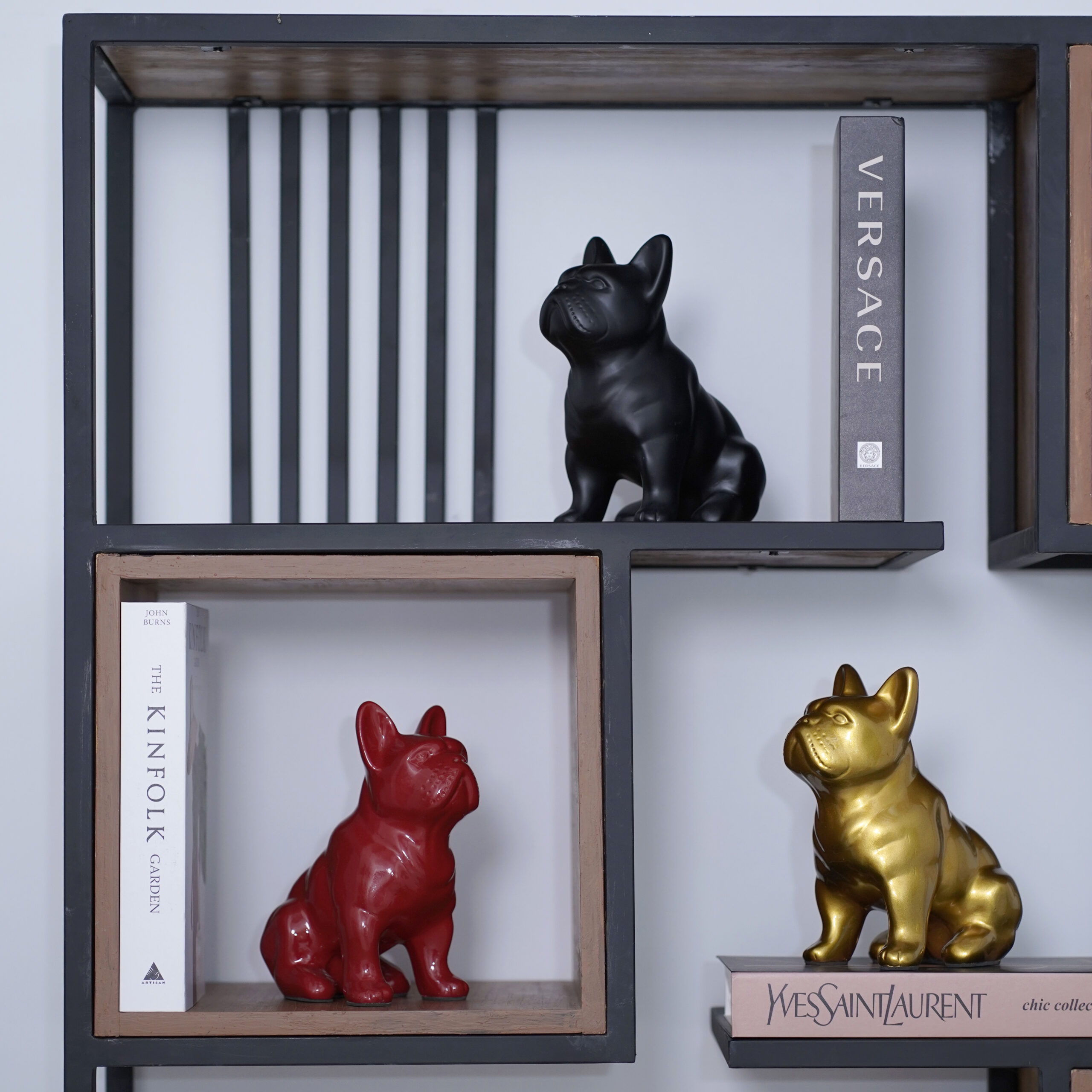 Bull Dog Statue H20cm