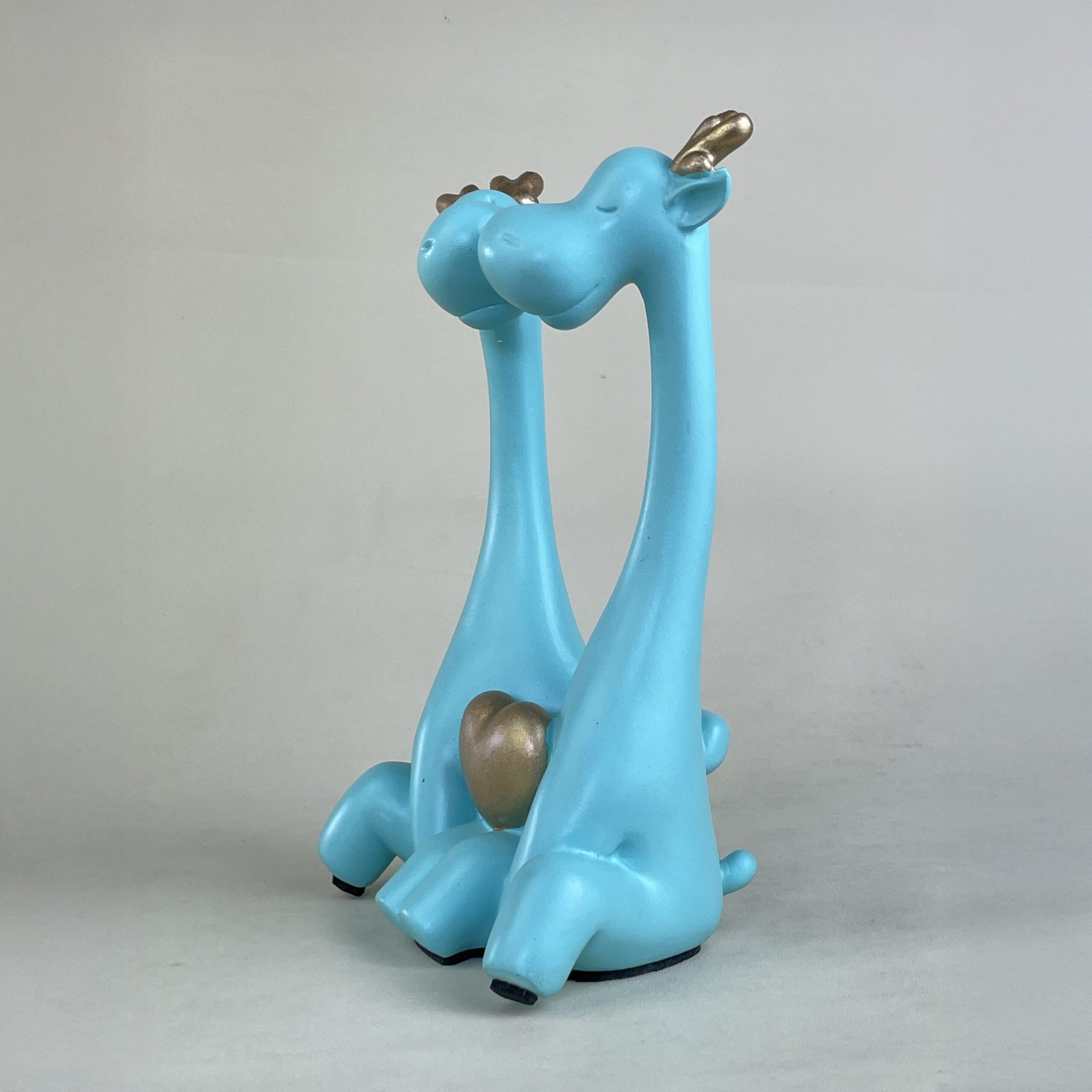 FIG13 - Kissing Deer Couple - Image 22