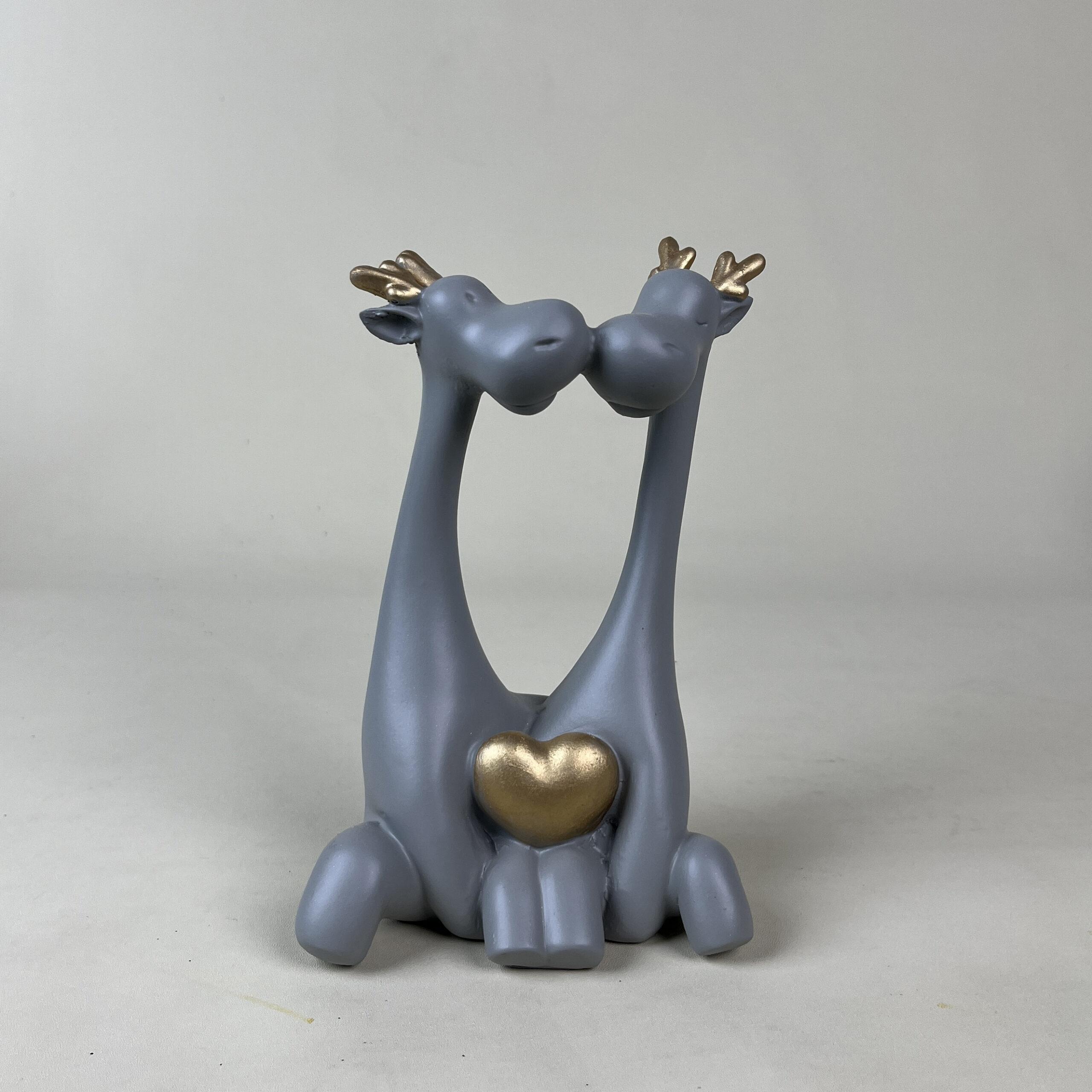 FIG13 - Kissing Deer Couple - Image 31