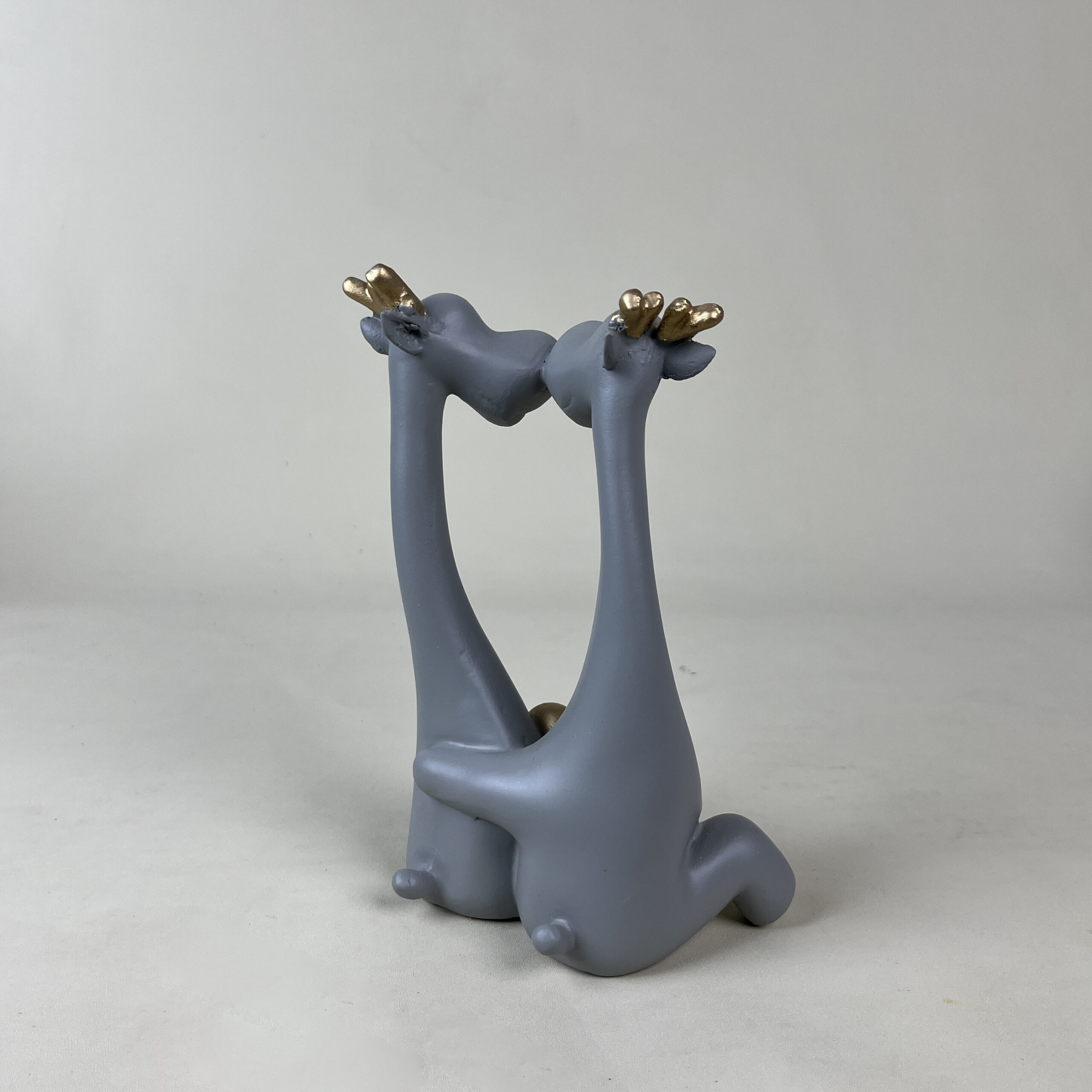 FIG13 - Kissing Deer Couple - Image 36