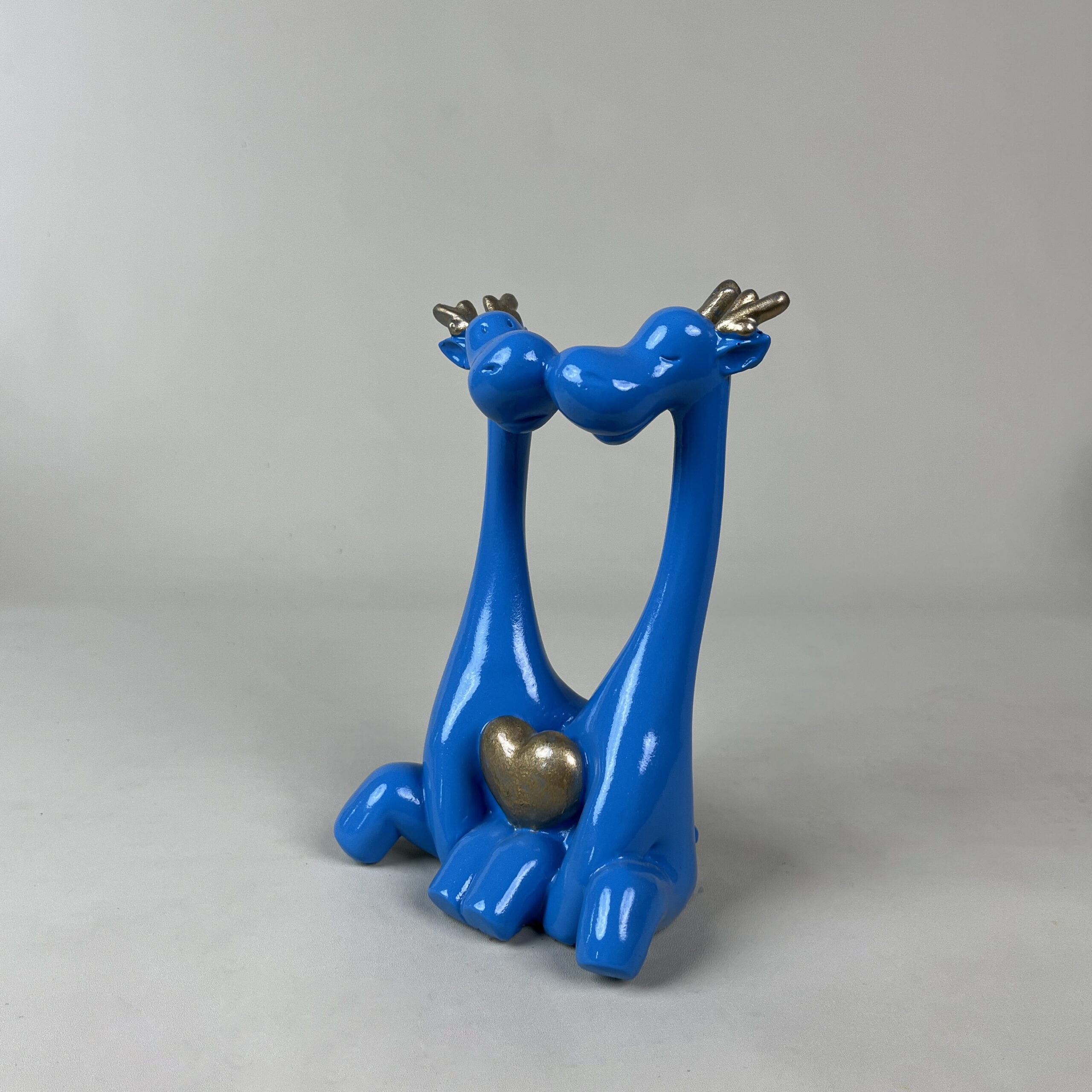 FIG13 - Kissing Deer Couple - Image 3
