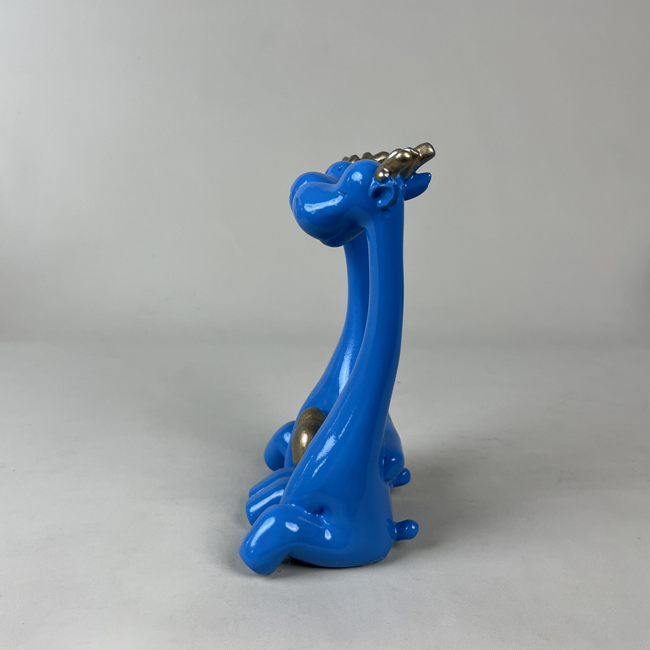 FIG13 - Kissing Deer Couple - Image 4
