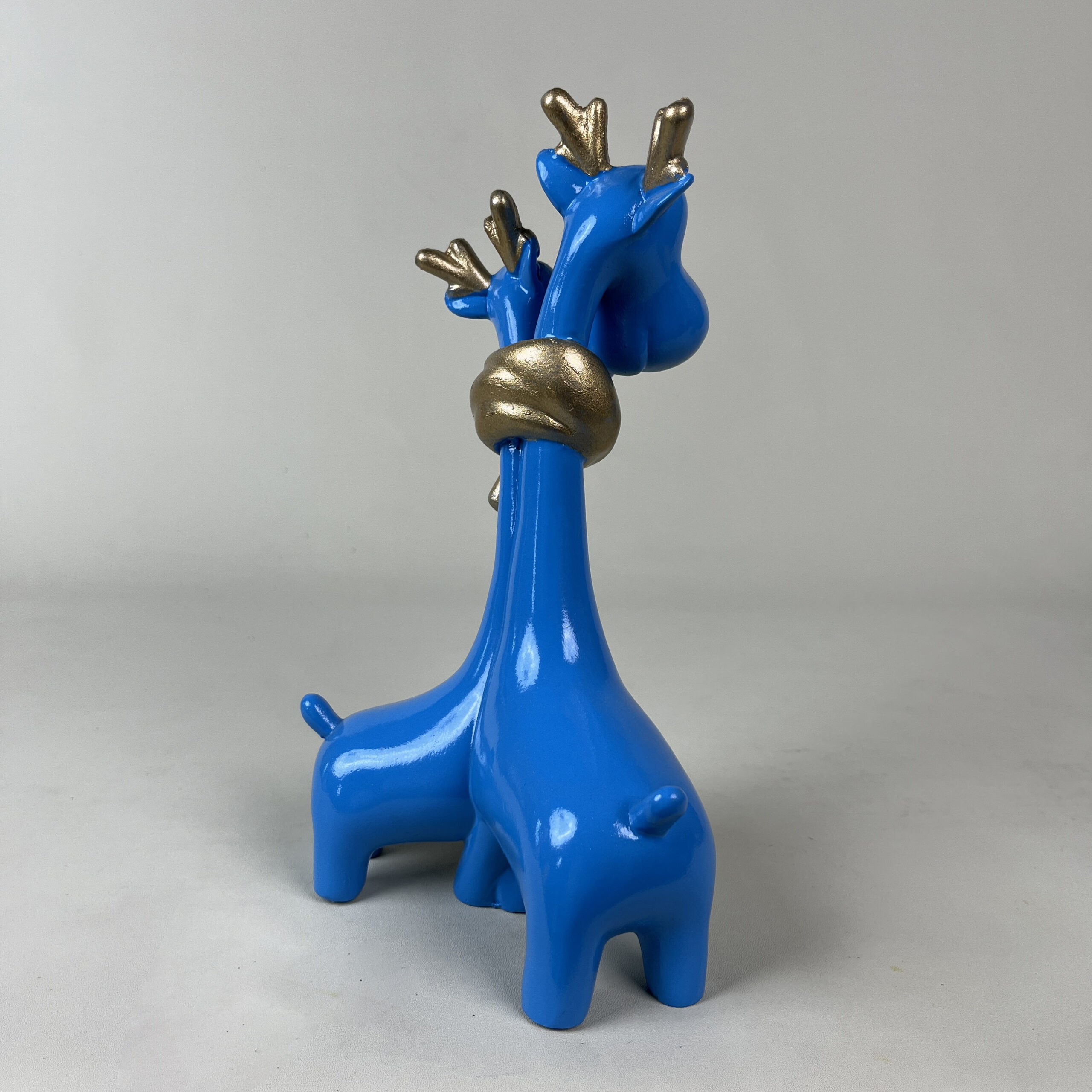 Hugging Deer Couple - Image 4