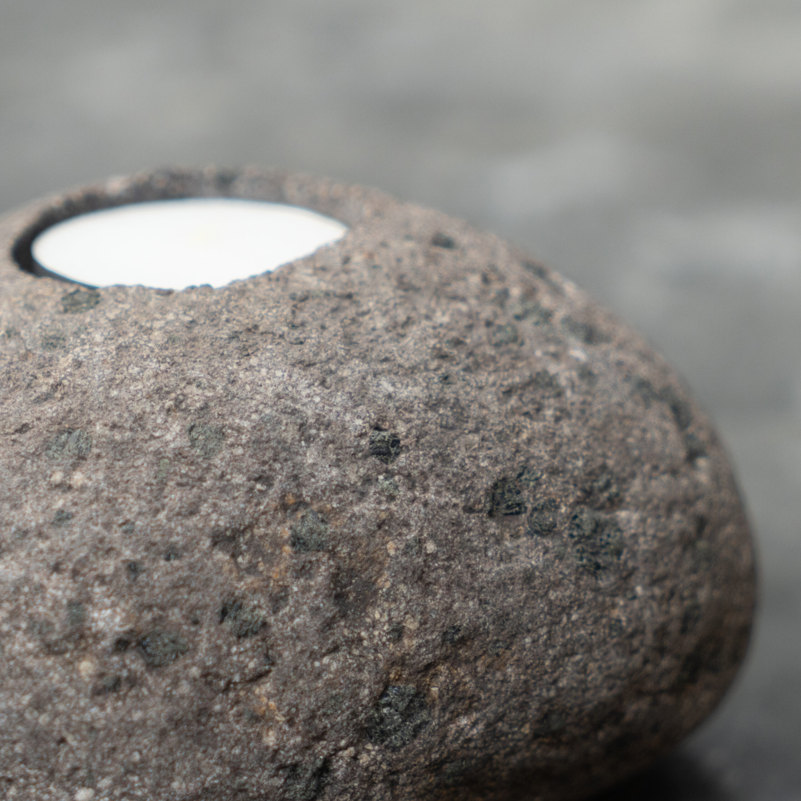 Candle Holder River Stone 1 Hole - Image 4
