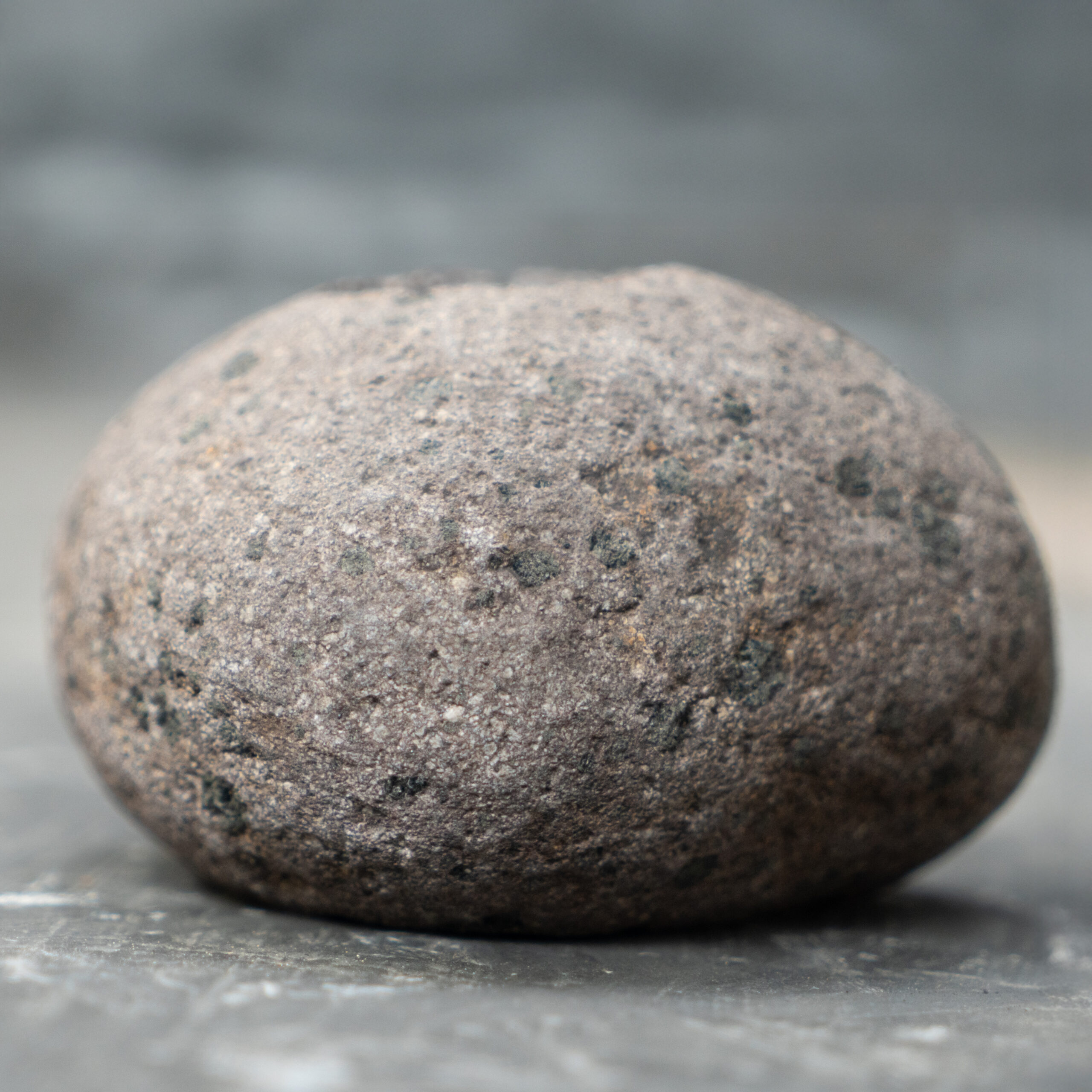 Candle Holder River Stone 1 Hole - Image 3