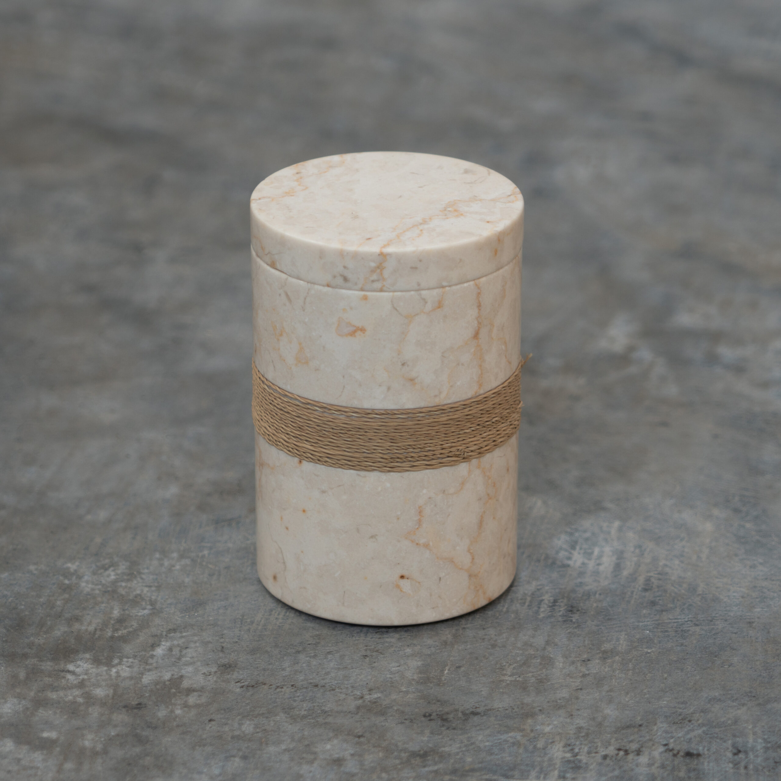 Canister White Marble Round - Image 2