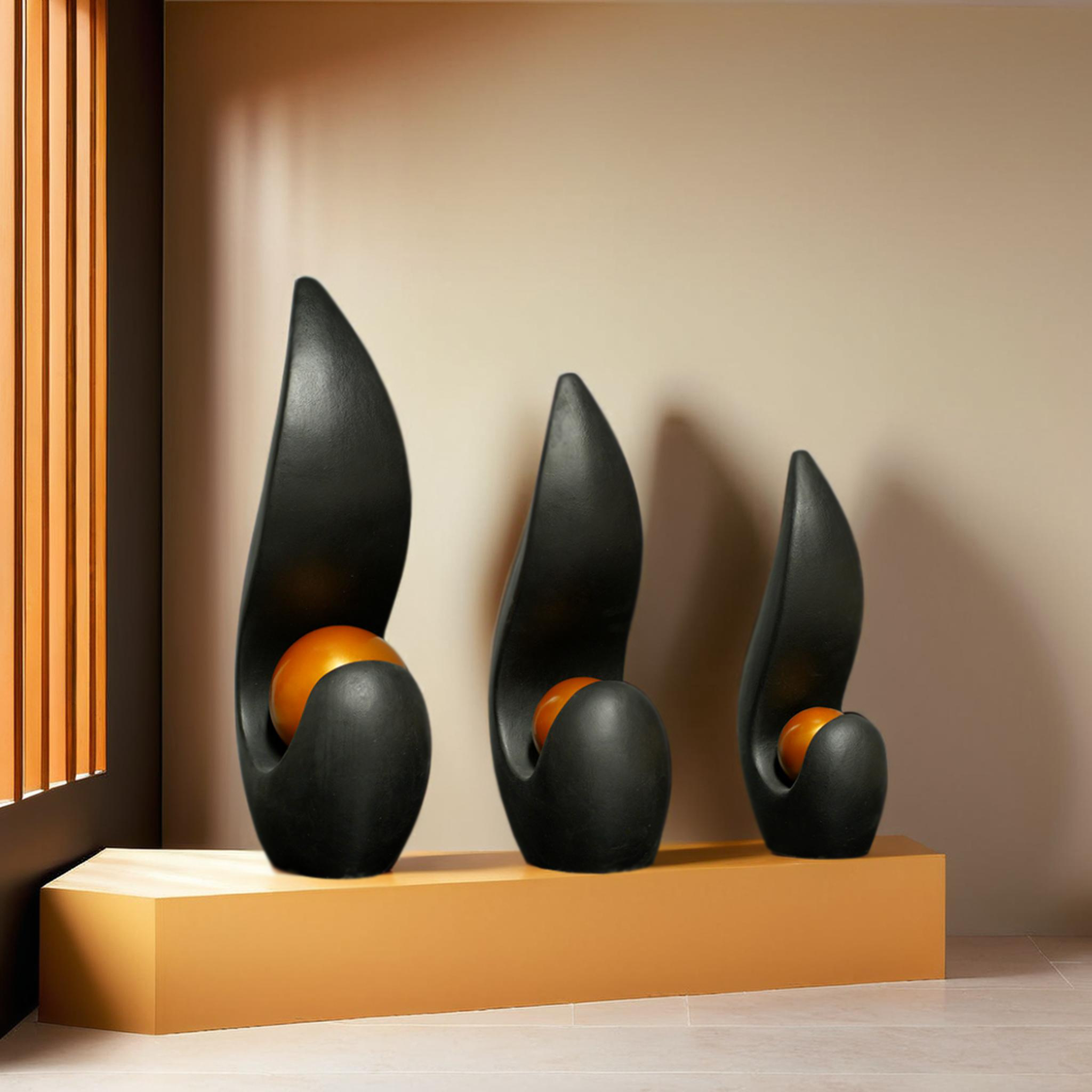 Tear Drop Set of 3 With Ball Paras - Image 3