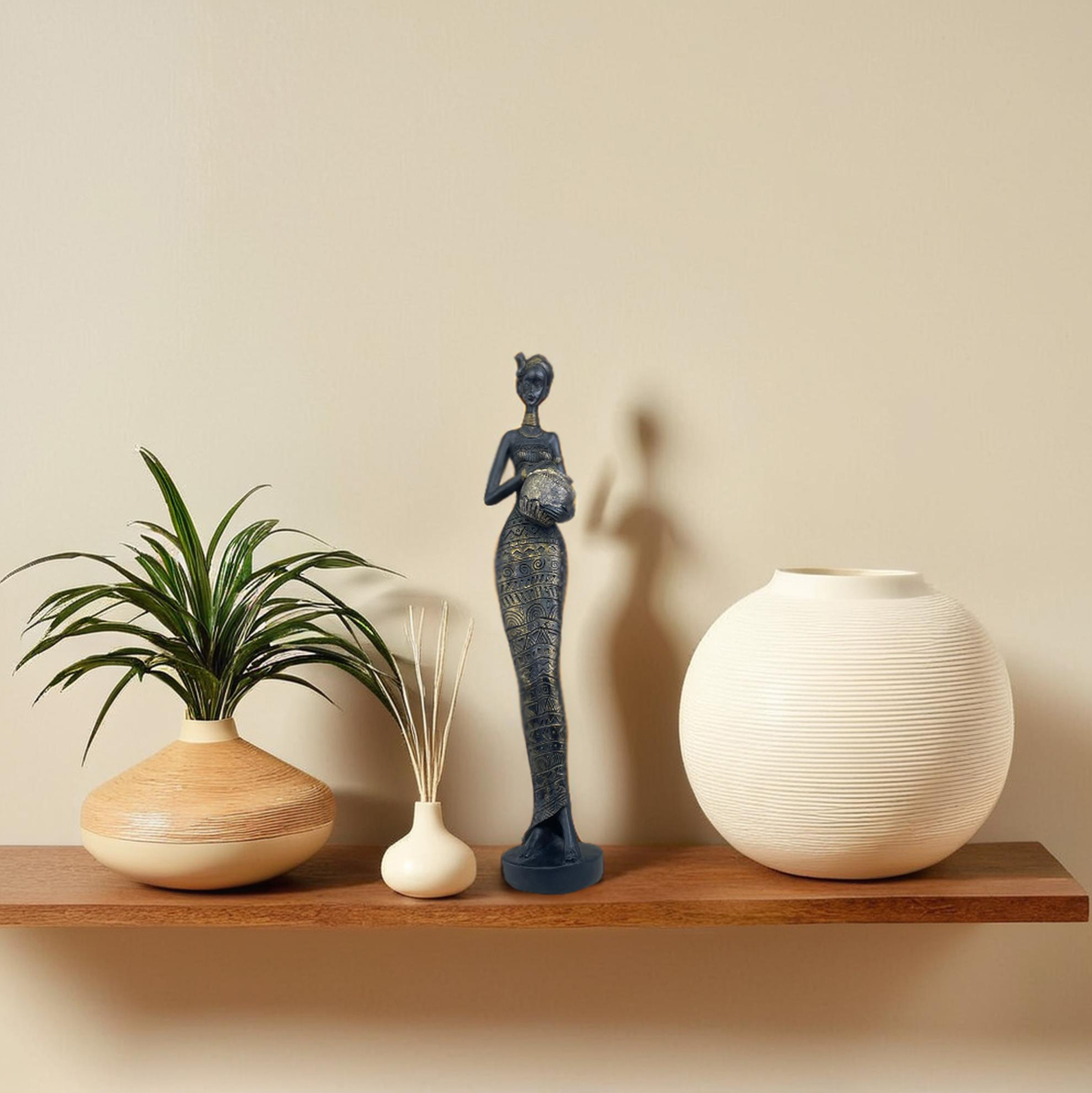 African Woman with Jar A H.42 cm